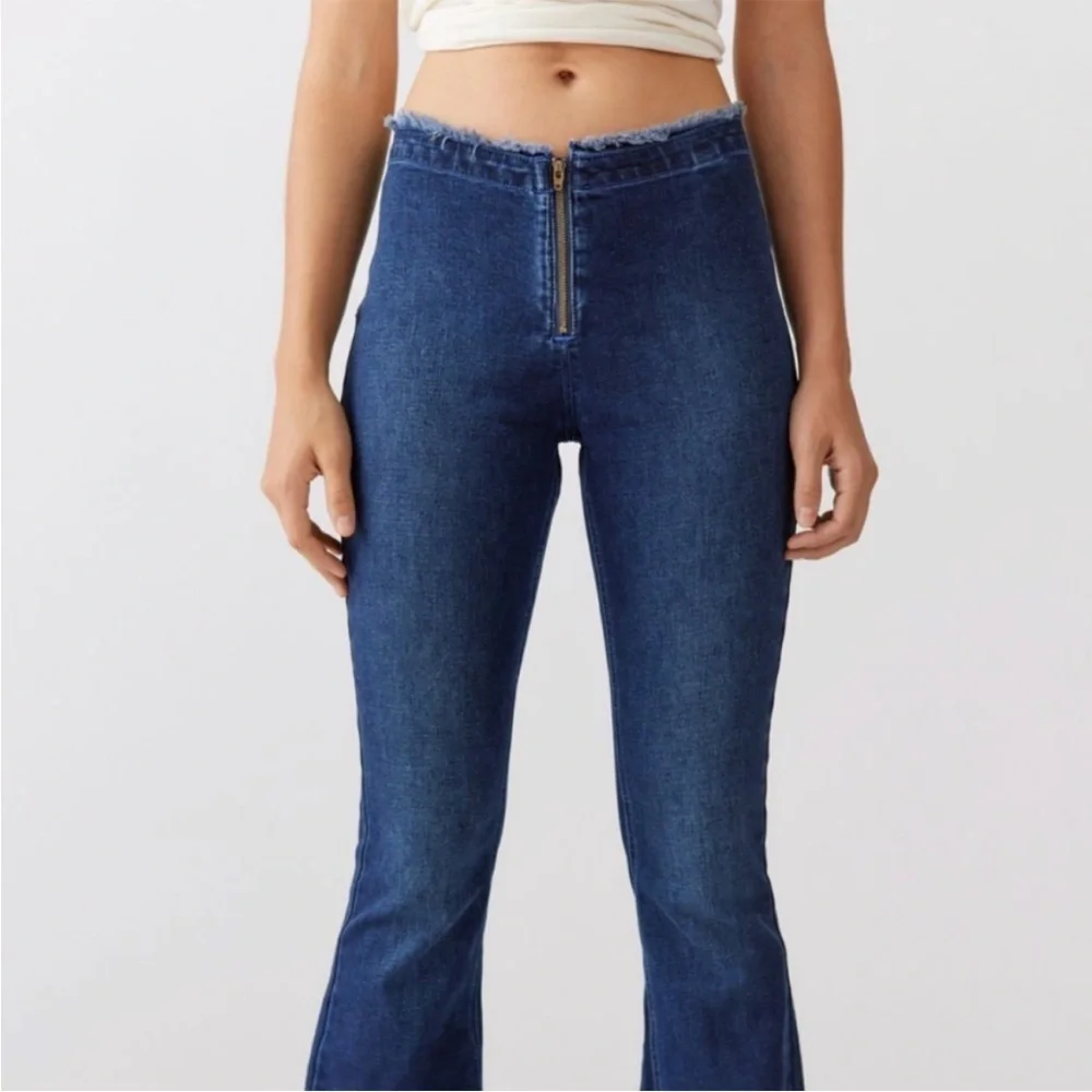 Urban Outfitters BDG Iona Y2K Zip Flare Jeans Size‎ 32